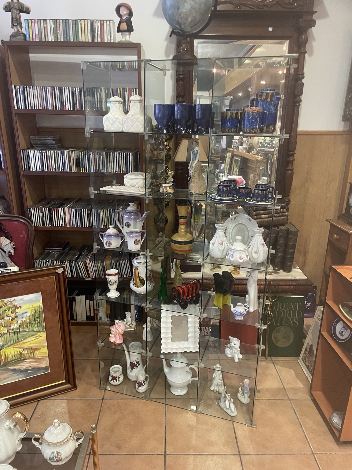 Interior de Ultravintage en Ferrol